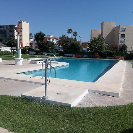 Apartamentos Los Alamos Sardinero 토레몰리노스 외부 사진