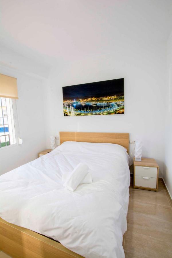 Apartamentos Los Alamos Sardinero 토레몰리노스 외부 사진