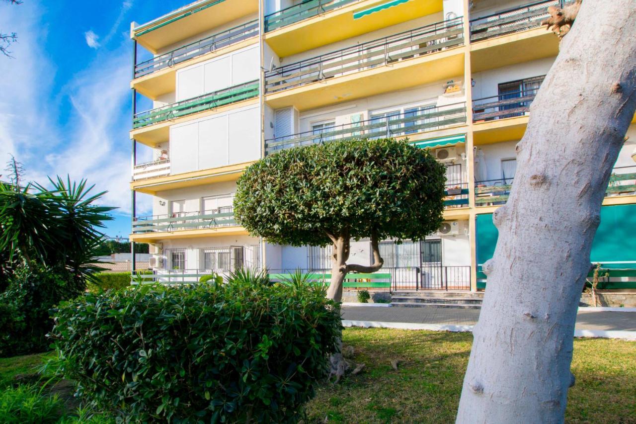 Apartamentos Los Alamos Sardinero 토레몰리노스 외부 사진