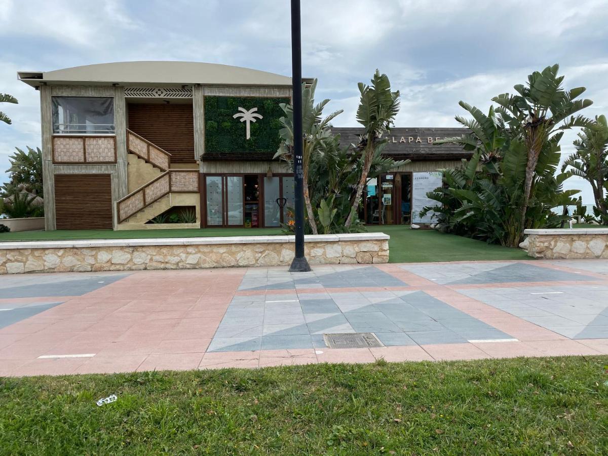 Apartamentos Los Alamos Sardinero 토레몰리노스 외부 사진